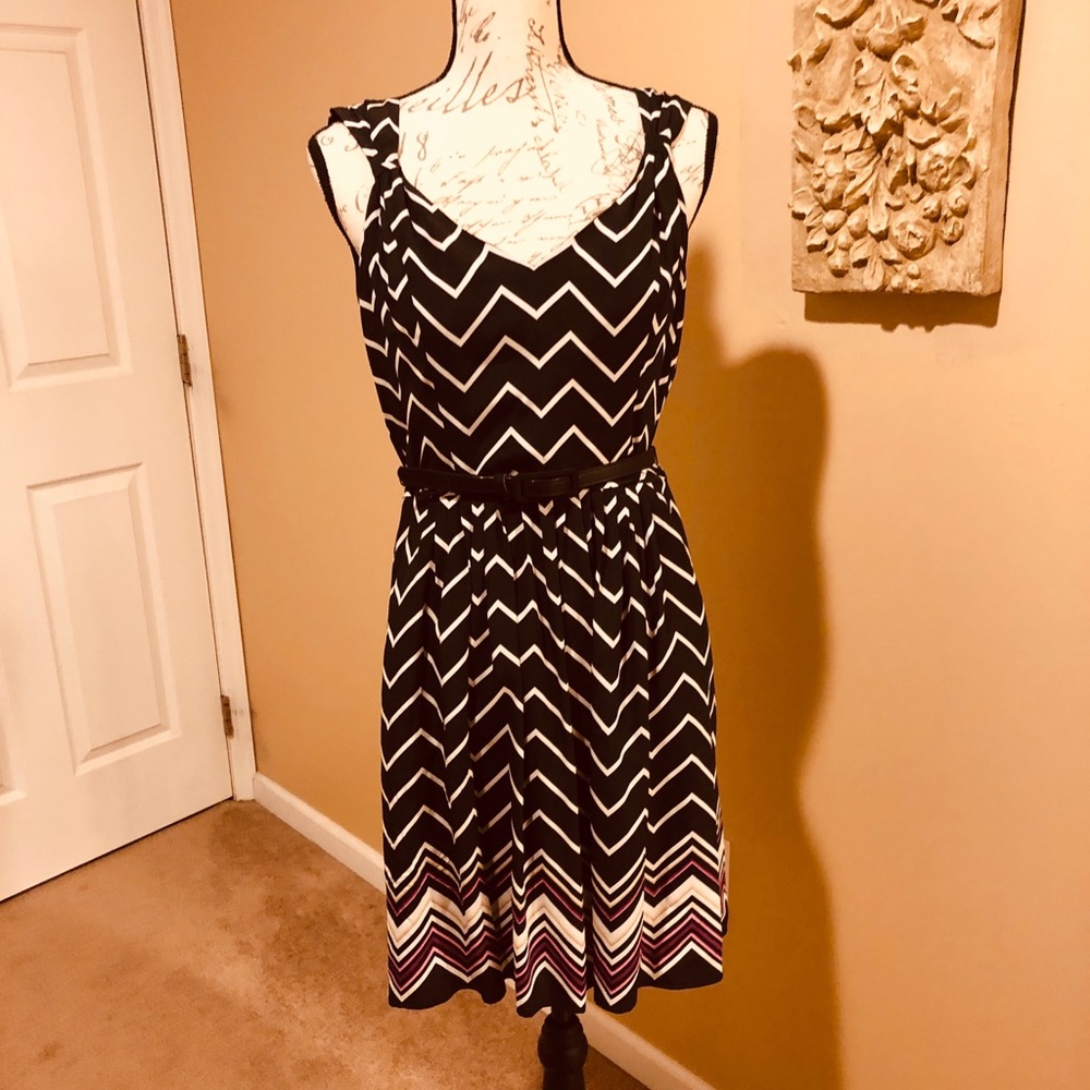 White House Black Market Black and White Chevron Midi Dress